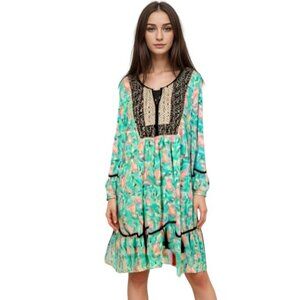 Ellen Tracy Boho Casual Green Loose Fit Floral Dress with Long Sleeves in Size M